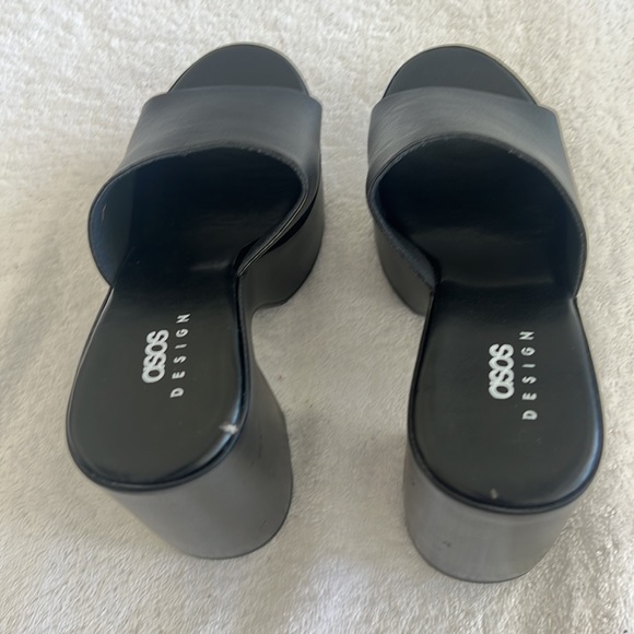 ASOS DESIGN Nebi chunky platform heeled mules in black - Picture 2 of 8